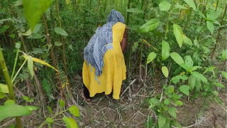 Indian Village Farm Girl Standing Style Fuck Pussy In Outdoor By Boss Video