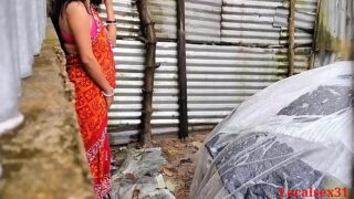 Local Hindi Village Bhabhi Hardcore Sex in Outdoor By Dever Video